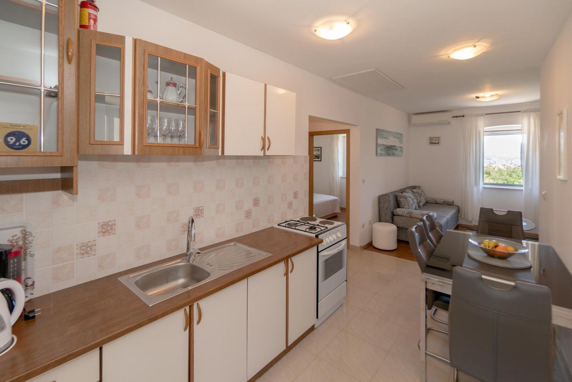 Apartments Srdanovic Оміш Екстер'єр фото